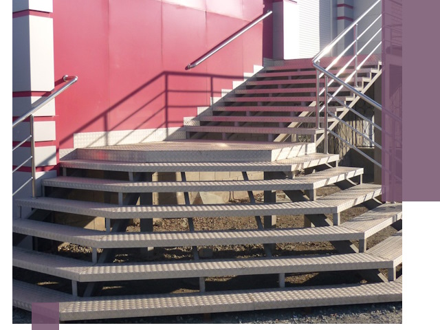 Лестницы для магазина в Касимах — изготовление и монтаж